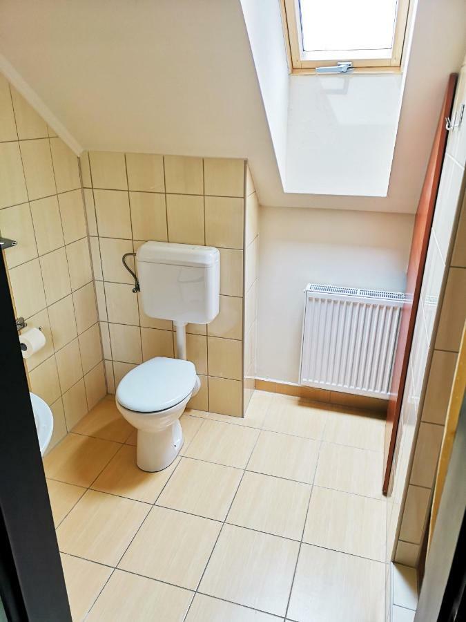 Borostyan Panzio Balatonfuered Bed and Breakfast Buitenkant foto
